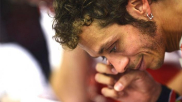 Valentino Rossi Sedih