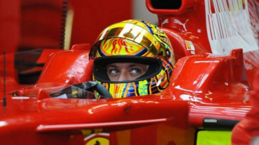 Valentino Rossi di kokpit Formula 1