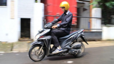 Pengendara Motor Mengantuk