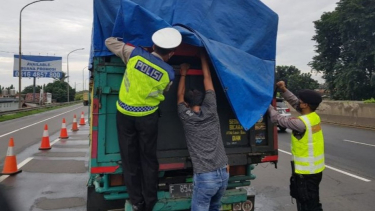 Polisi mudik