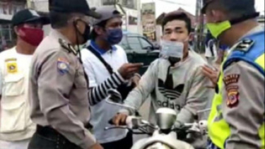 Pengendara motor ngamuk