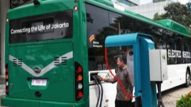 Baterai Jam Dinding Mau Bikin Baterai Mobil