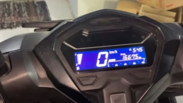 Cara reset trip meter