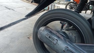 Tips Atasi Motor Beat Karbu yang Keluarkan Asap Menggumpal.