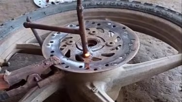 Baut Cakram Rusak