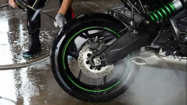 Mencuci Motor