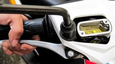 Minyak Rem Motor