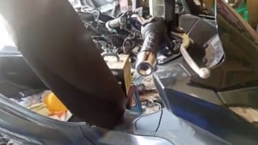 Jok motor