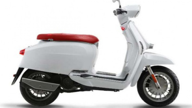 Skuter Lambretta.