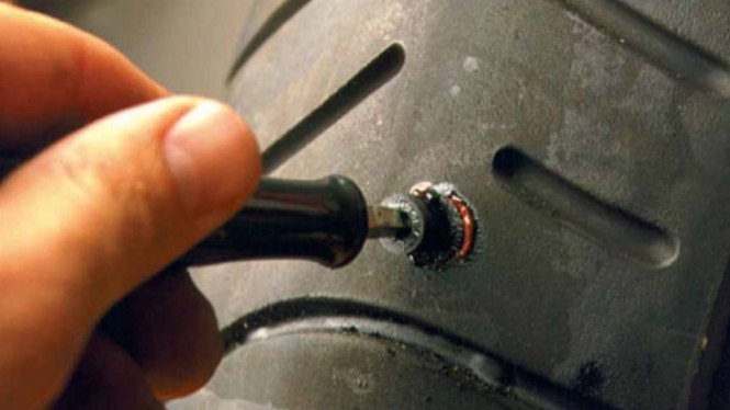 Tambal ban. Ilustrasi.