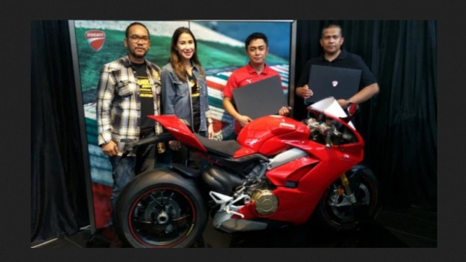 Ducati Panigale V4S
