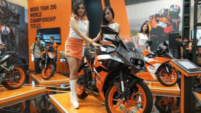 KTM motor.