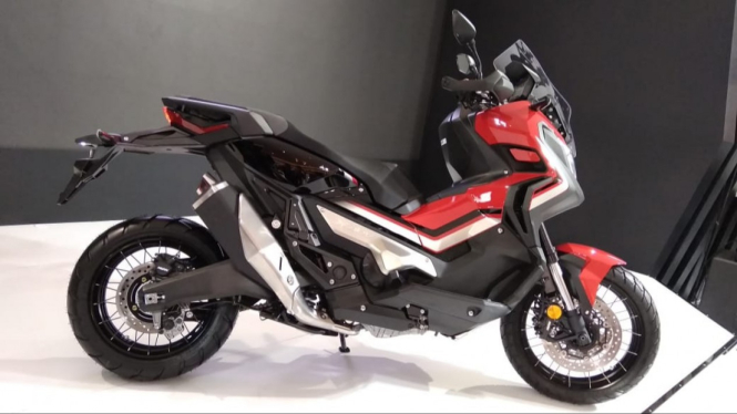 Honda X-ADV 2019.