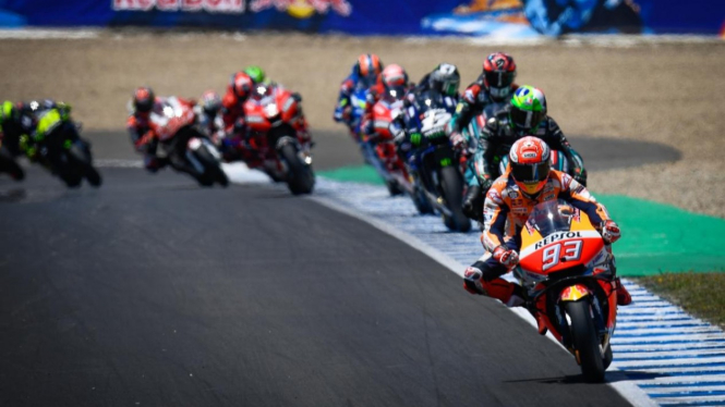 Marc Marquez pimpin balapan MotoGP
