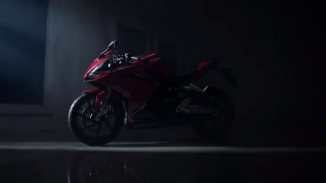 Honda CBR250RR.