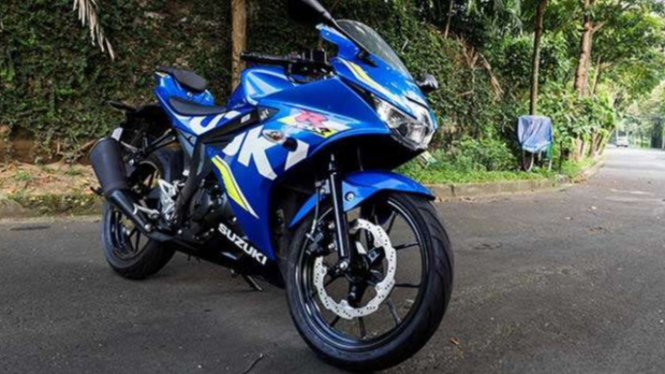 Suzuki GSX-R150.
