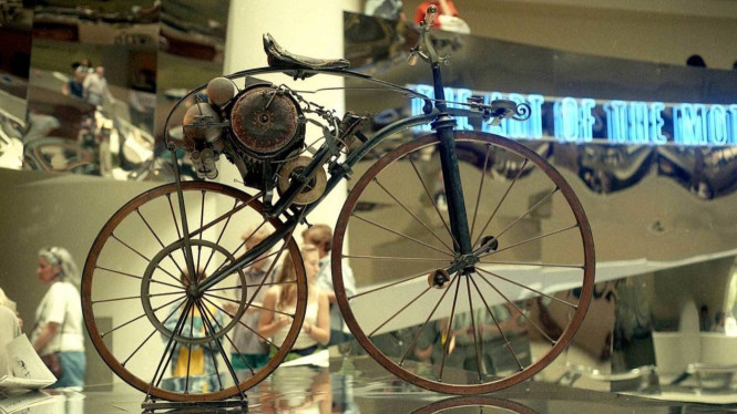 Motor pertama di dunia.