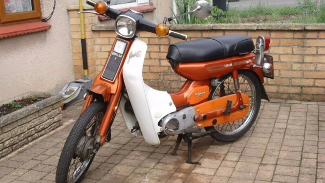 Yamaha V50.