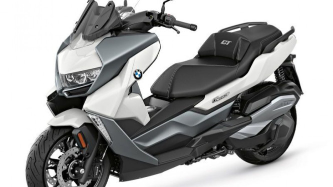 BMW C400X.