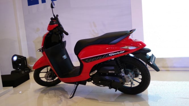 Skutik Honda Genio.