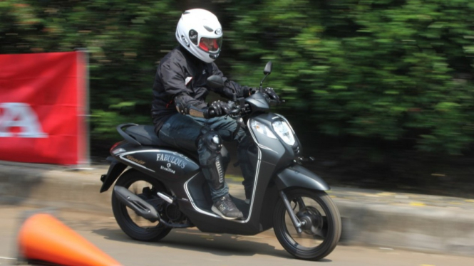 Honda Genio meluncur di Jakarta.