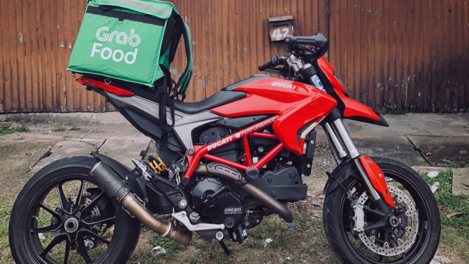 Ojek online pakai Ducati
