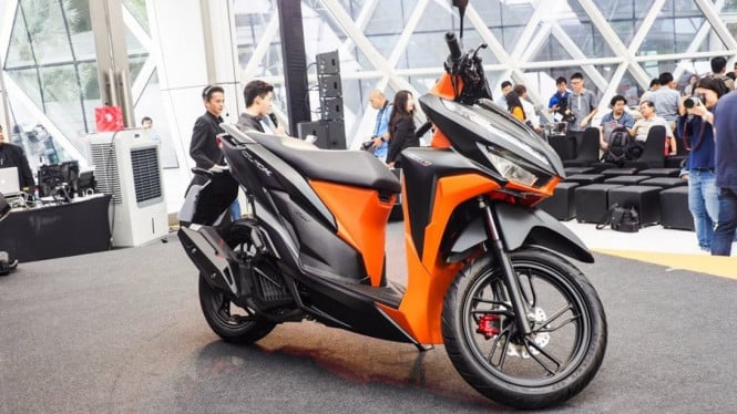 Honda Vario terbaru meluncur di Thailand.
