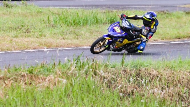 Pembalap Yamaha Babarafi SA Zyrof, Aldiaz Asqal Ismaya