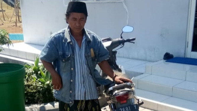 Abdul Mujib, biker Supra yang terobos jalan tol.