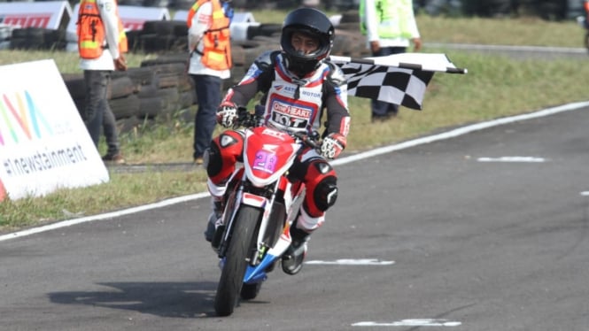 Pembalap Astra Motor Racing Team, Afridza