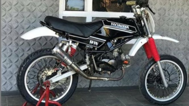 Honda Win bergaya offroad.