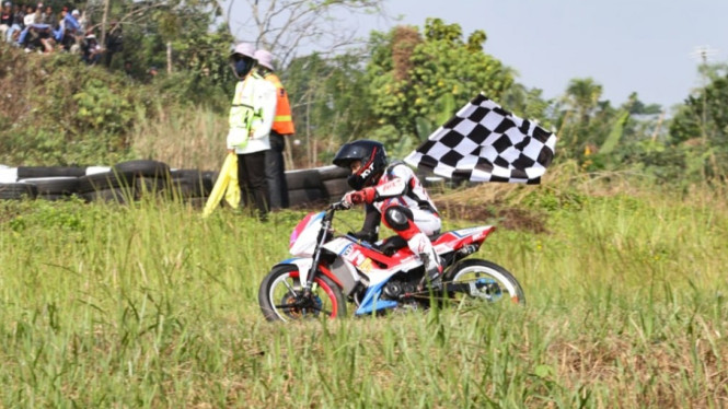 Pembalap Astra Motor Racing Team