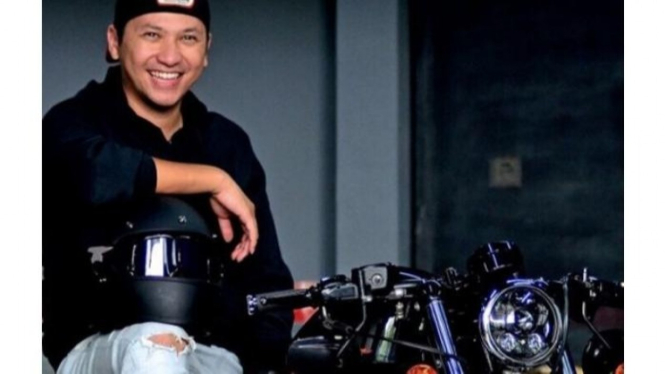 Gading Marten naik moge