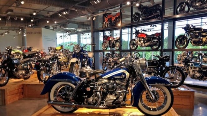 Koleksi Motor Terbanyak di Dunia