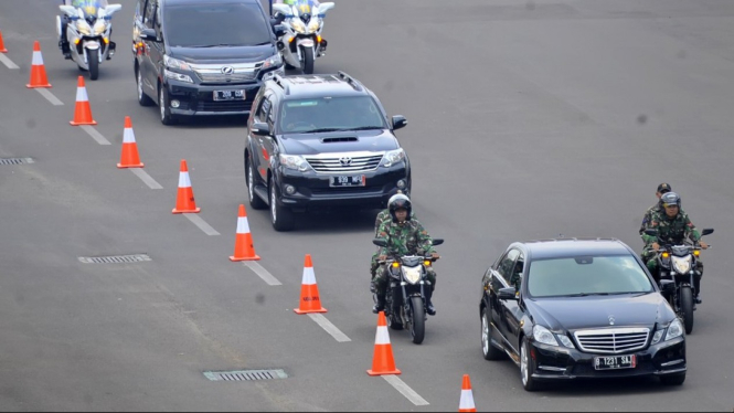 Mobil dinas presiden.