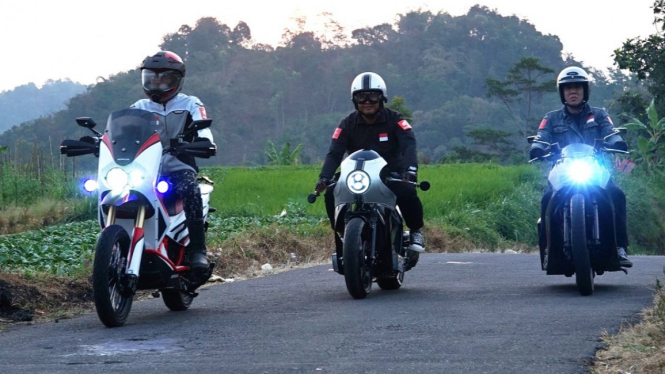 PCX disulap jadi berbagai jenis motor.