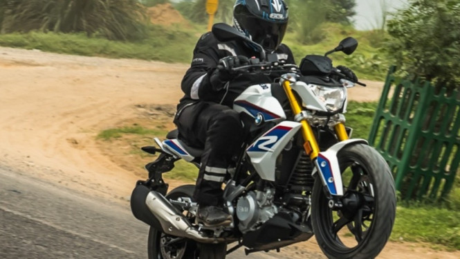 BMW G310R
