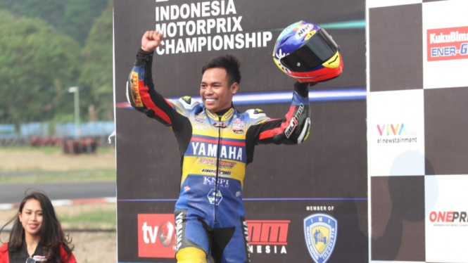Reynaldi Pradana menangi race 1 kelas expert oneprix 2019