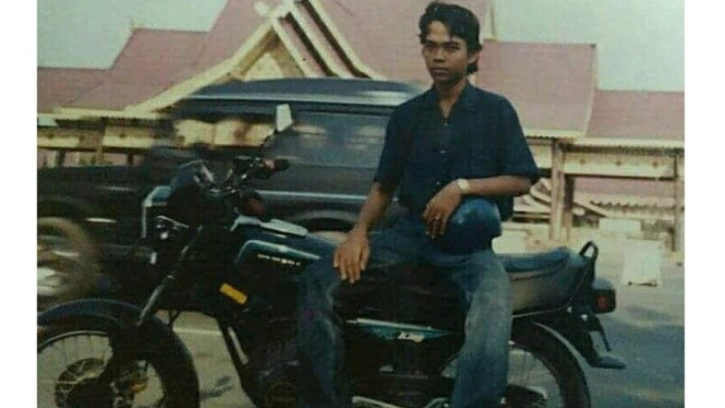 Ustaz Abdul Somad Naik Motor