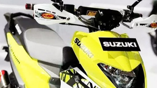 Suzuki Nex II Cross.