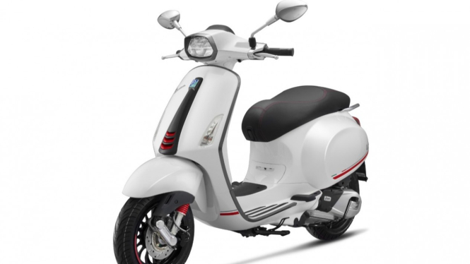Vespa Sprint Carbon