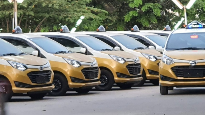 Daihatsu Sigra jadi taksi