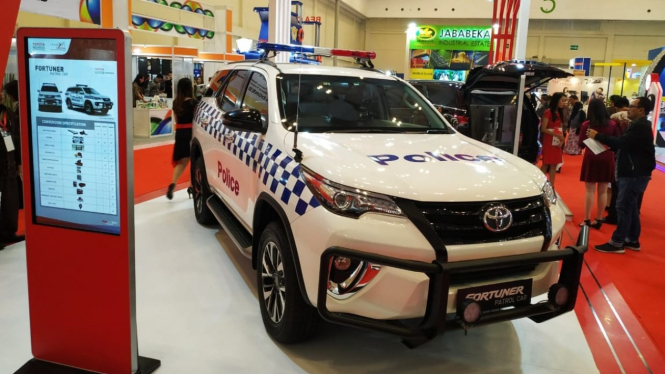 Toyota Fortuner Patroli Polisi Negara Timur Tengah