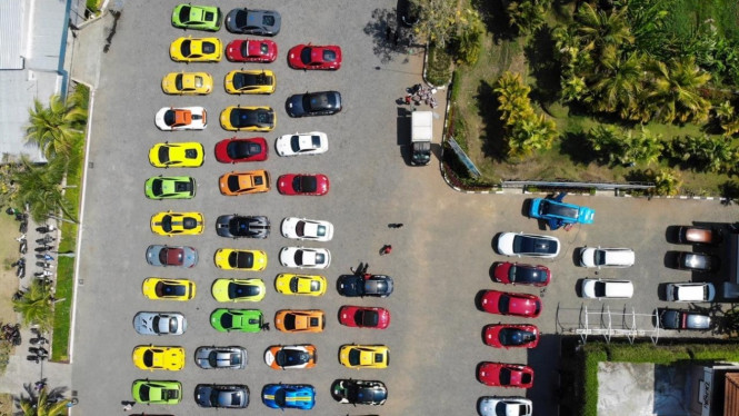 Komunitas Super Car Brotherhood Club Indonesia