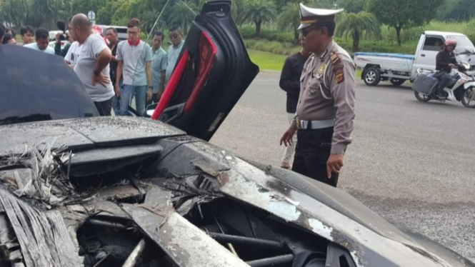 Mobil Lamborghini Raffi Ahmad
