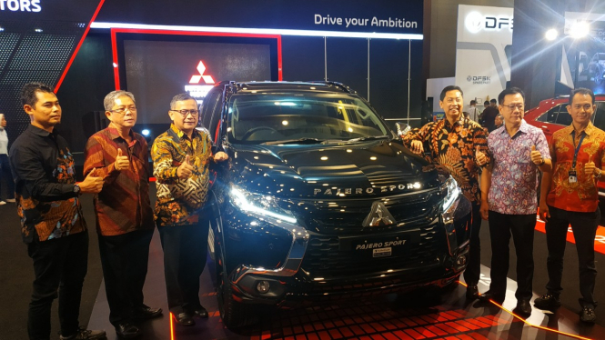 Pajero Sport Rockford Fosgate Black Edition Edisi ke-2