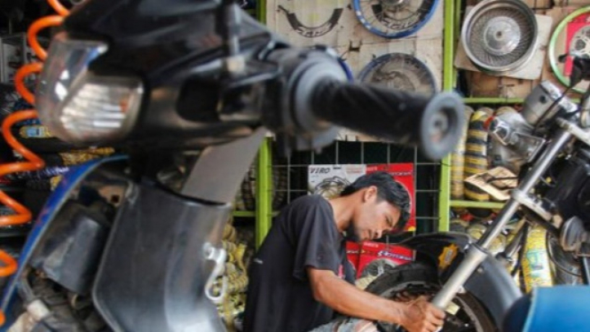 Bengkel Motor