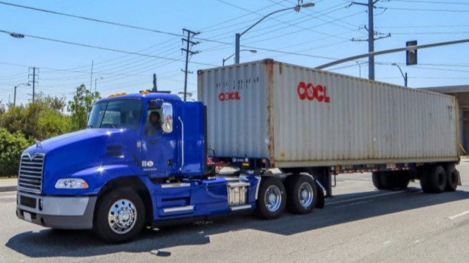 Truk PHEV buatan Mack