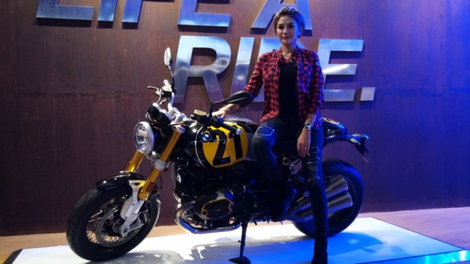 Motor BMW R Nine T milik Nikita Mirzani