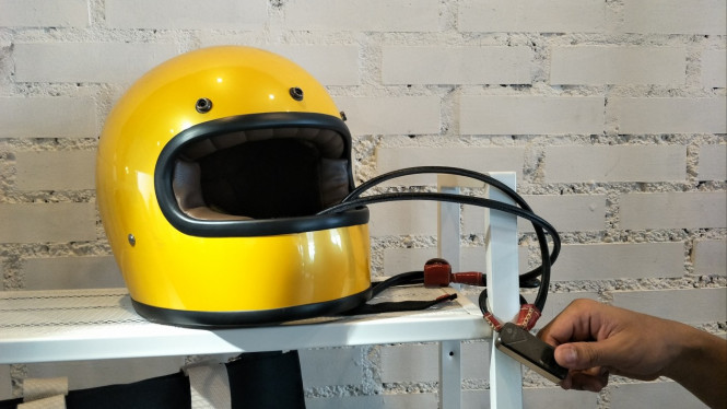 Pelindung Helm Lockit